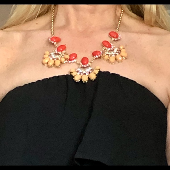 Coral & peach colored bubble statement necklace with rhinestones - Picture 3 of 7